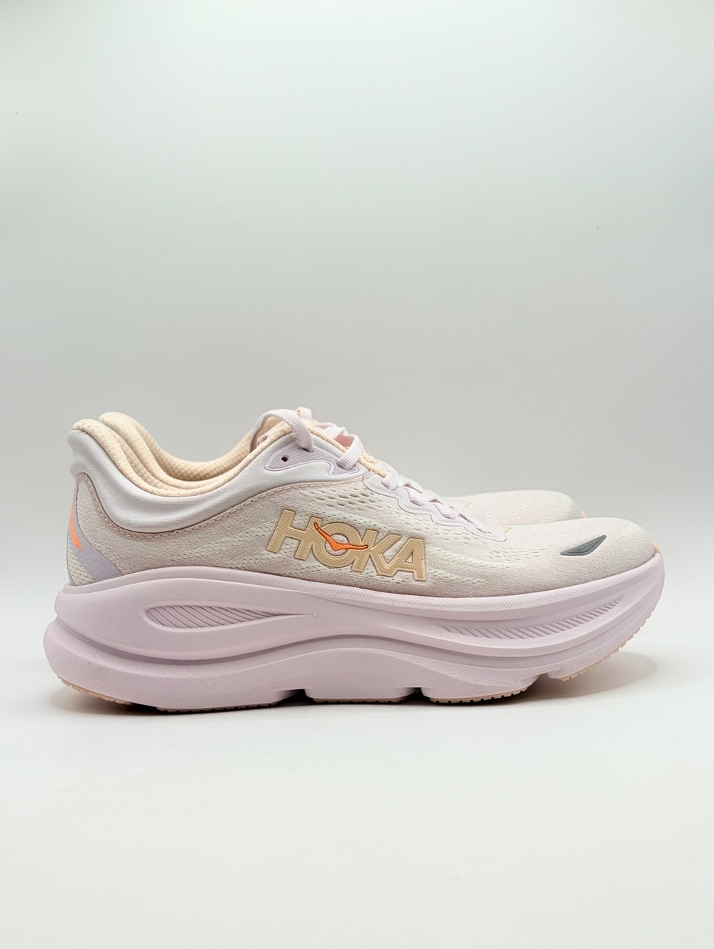 HOKA Bondi 9 in Lilac Cream / Tangerine Glow, women’s US 6B New No Box
